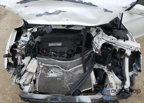 2015 Honda Accord Touring из США, поврежденный, VIN 1HGCR3F93FA038451